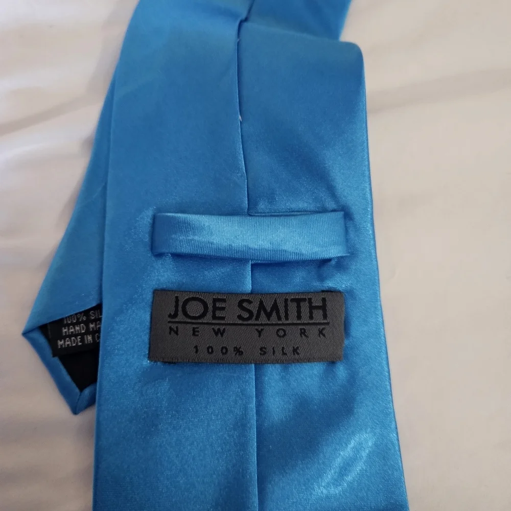 Vibrant Blue Silk Men's Tie